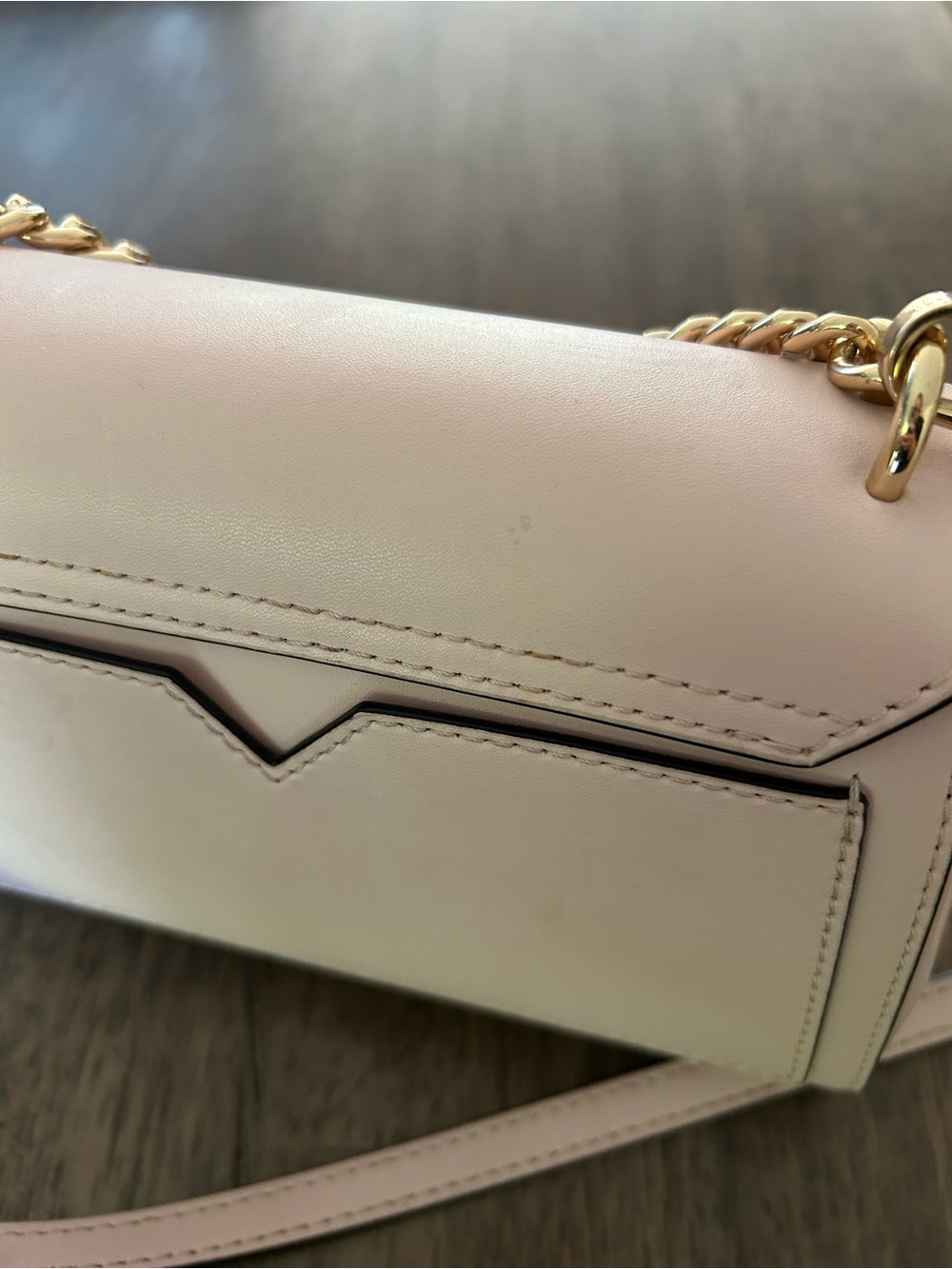 SOLD MICHAEL Michael Kors Pink Leather Crossbody with Gold Chain - Picture 7 of 16